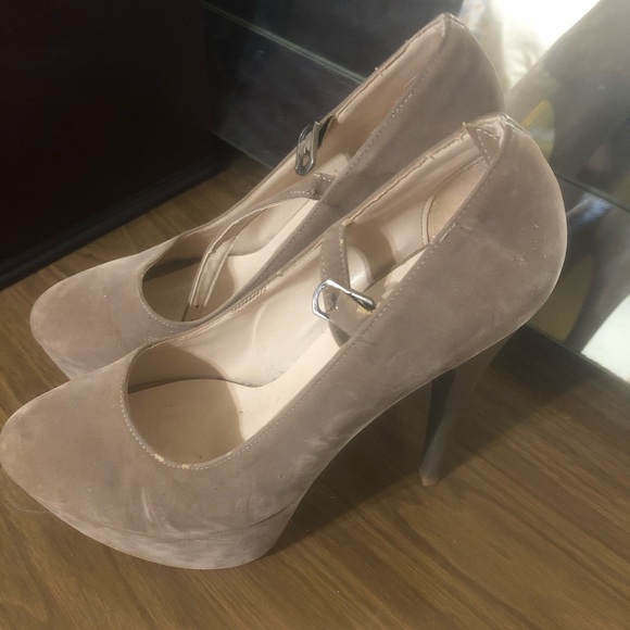 Taupe Pumps - Picture 1 of 5